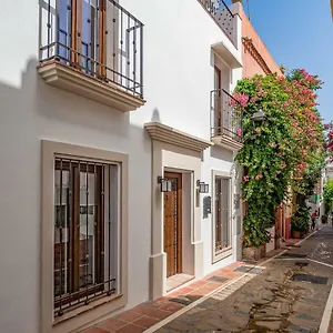 Old Town : Luxury Townhouse Marbella