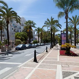 Puerto Banus Jardines Del Puerto For Up To 6 Gardens, Pools, Garage, Wifi, Terrace Marbella