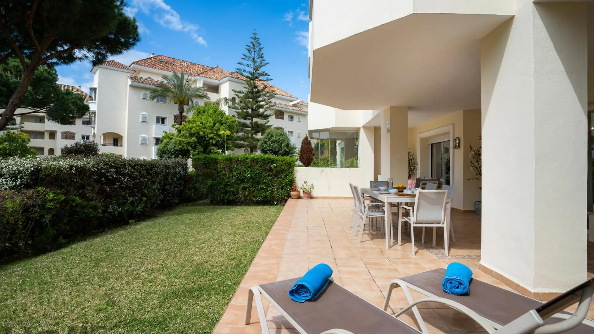 Hacienda Playa Elviria 300 M Playa,Jardin , 2 Hab ,Marbella Apartment Spain